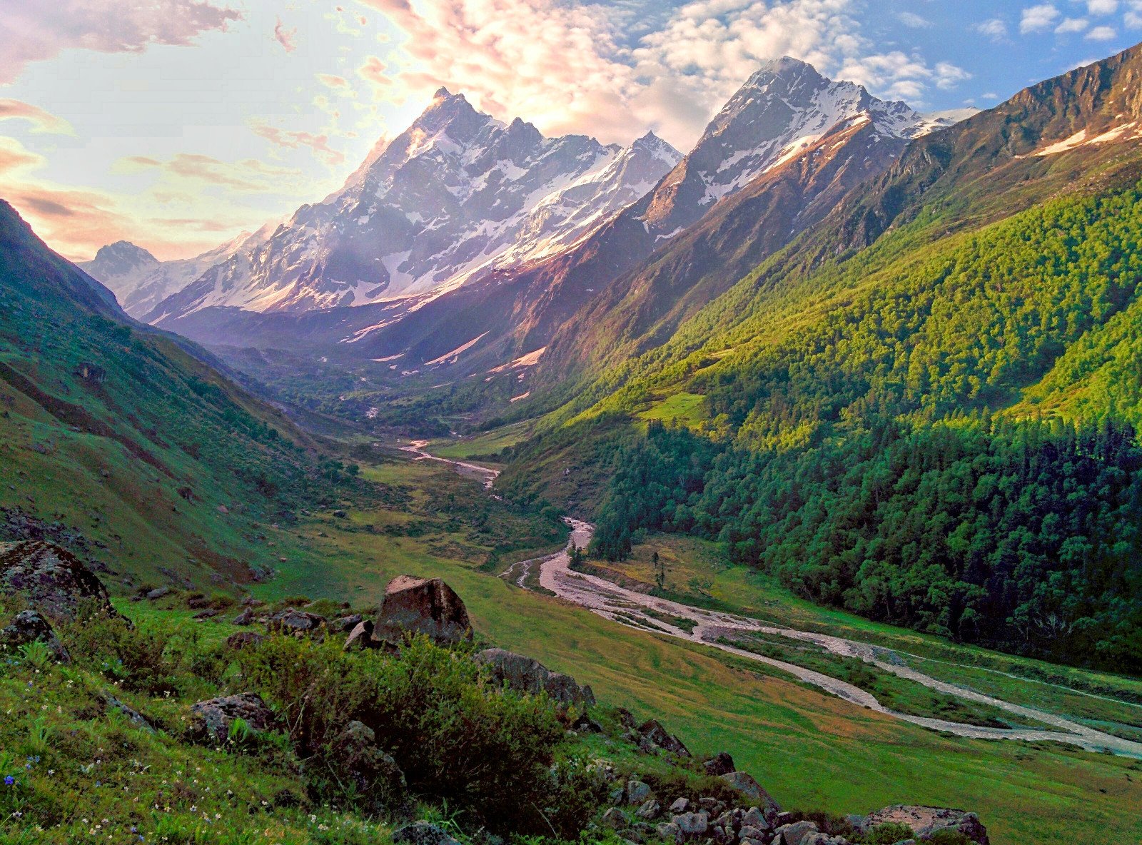 Harkidun trek campsite