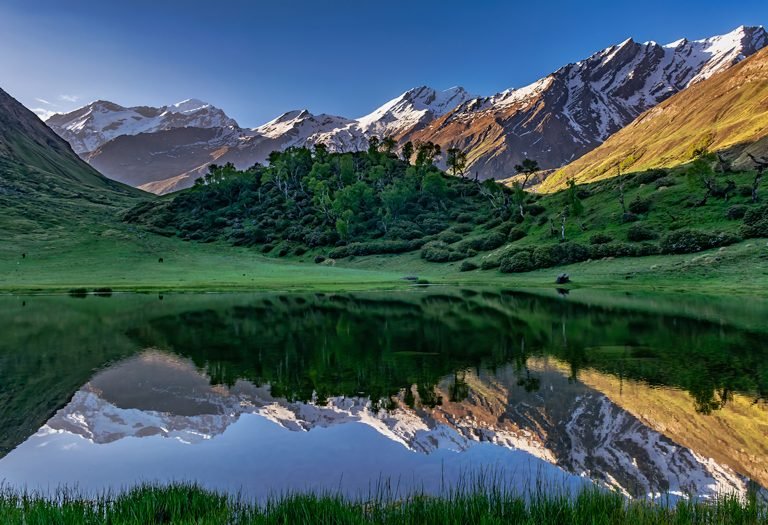 Ruinsara Tal Trek